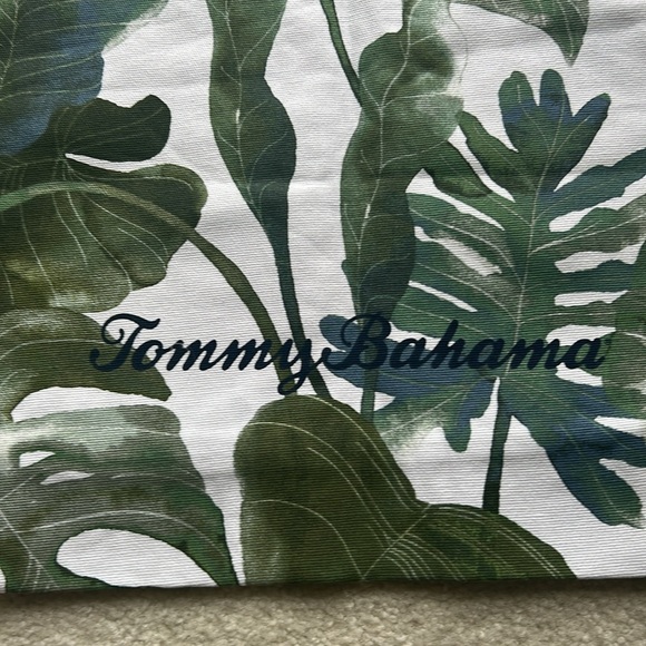 Tommy Bahama Tropical Tote Bag - Picture 2 of 11